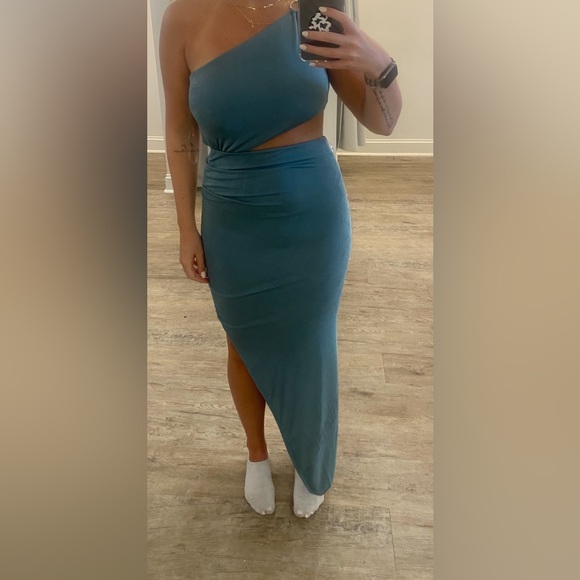 Dresses & Skirts - Endless blue dress